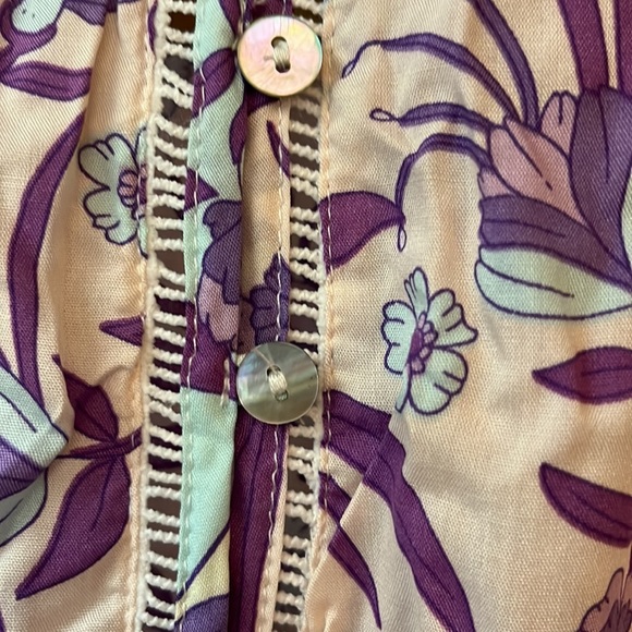 Beautiful Purple, Blue, and white floral dress - Picture 4 of 5